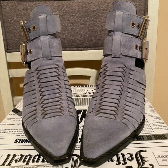 “AWESOME” Free People (Jeffrey Campbell) blue suede ankle boots - Picture 7 of 11
